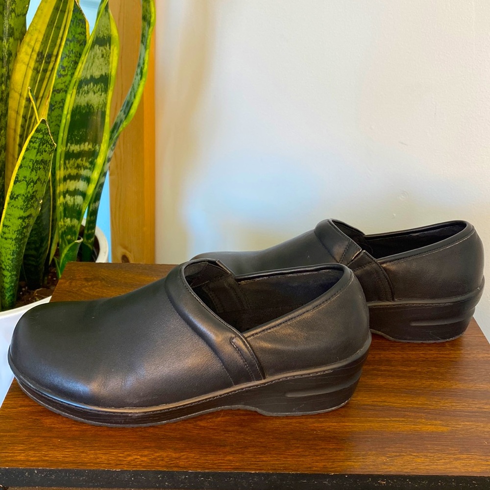 Spring Step Professional Black Leather Clog Women 8